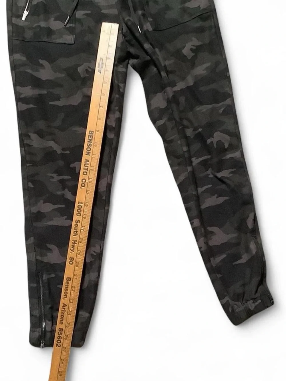Athleta Grey Camo Jogger Pants – Women’s Size 2